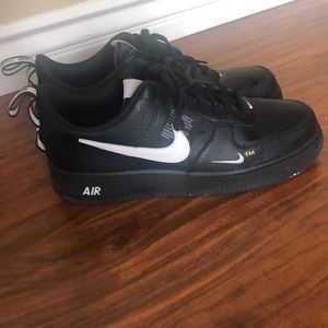 Nike Air Force 1 07 Lv8 utility, Black